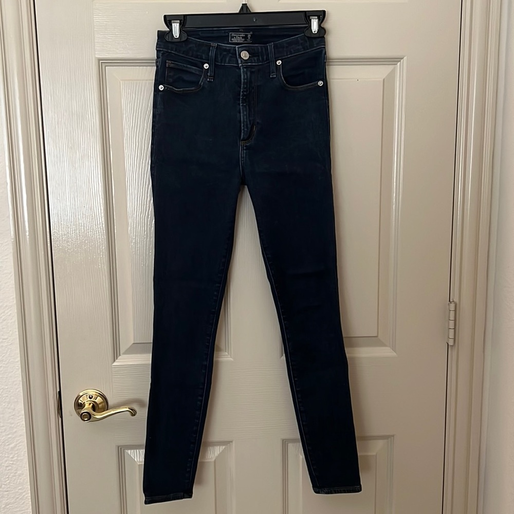 Abercrombie & Fitch Super High Rise Super Skinny Jeans Size 25 short
